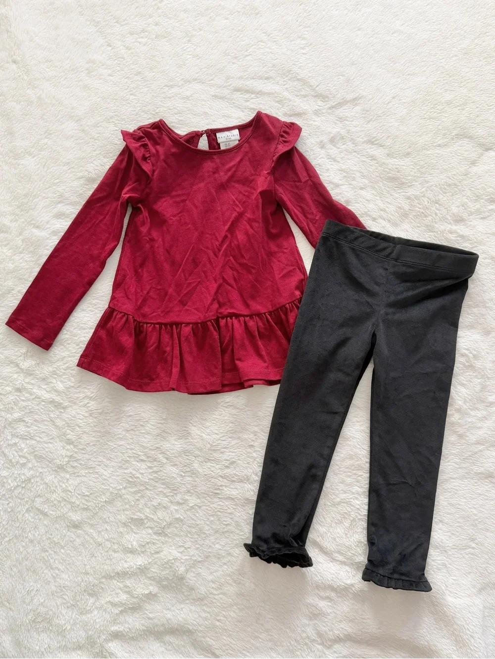 Max Studio Kids Long Sleeve Top and Velour Ruffle Pants Set Red Black Size 2T